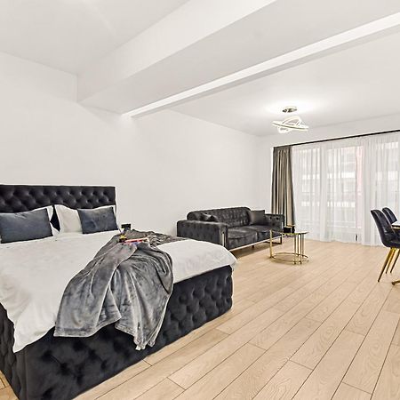 Central Deluxe By Rh Living Bucureşti Exterior foto