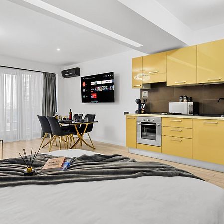 Central Deluxe By Rh Living Bucureşti Exterior foto