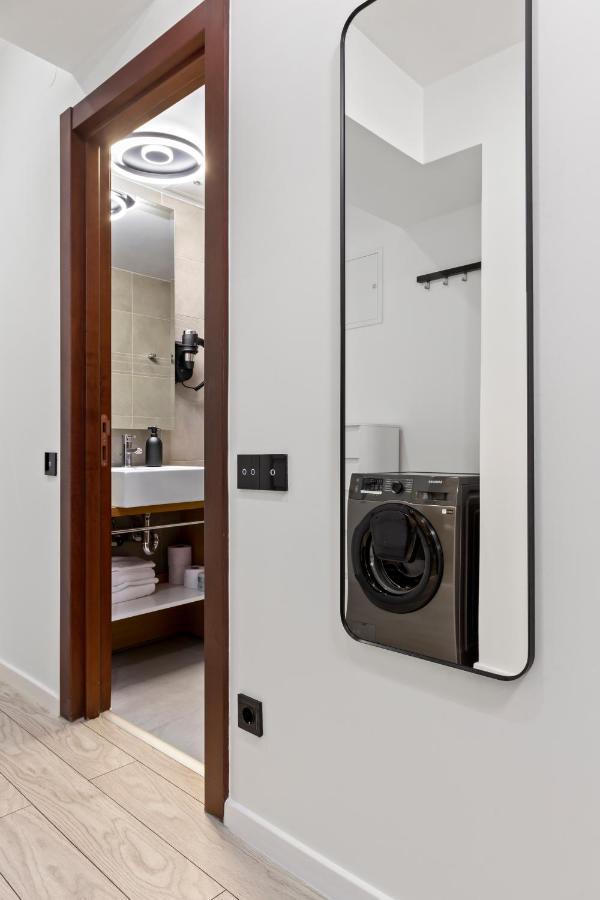 Central Deluxe By Rh Living Bucureşti Exterior foto