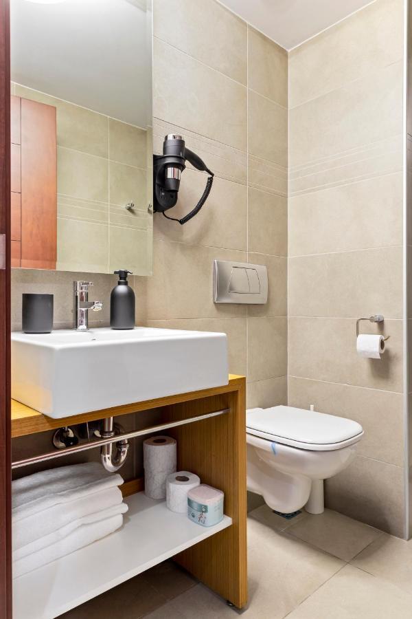 Central Deluxe By Rh Living Bucureşti Exterior foto