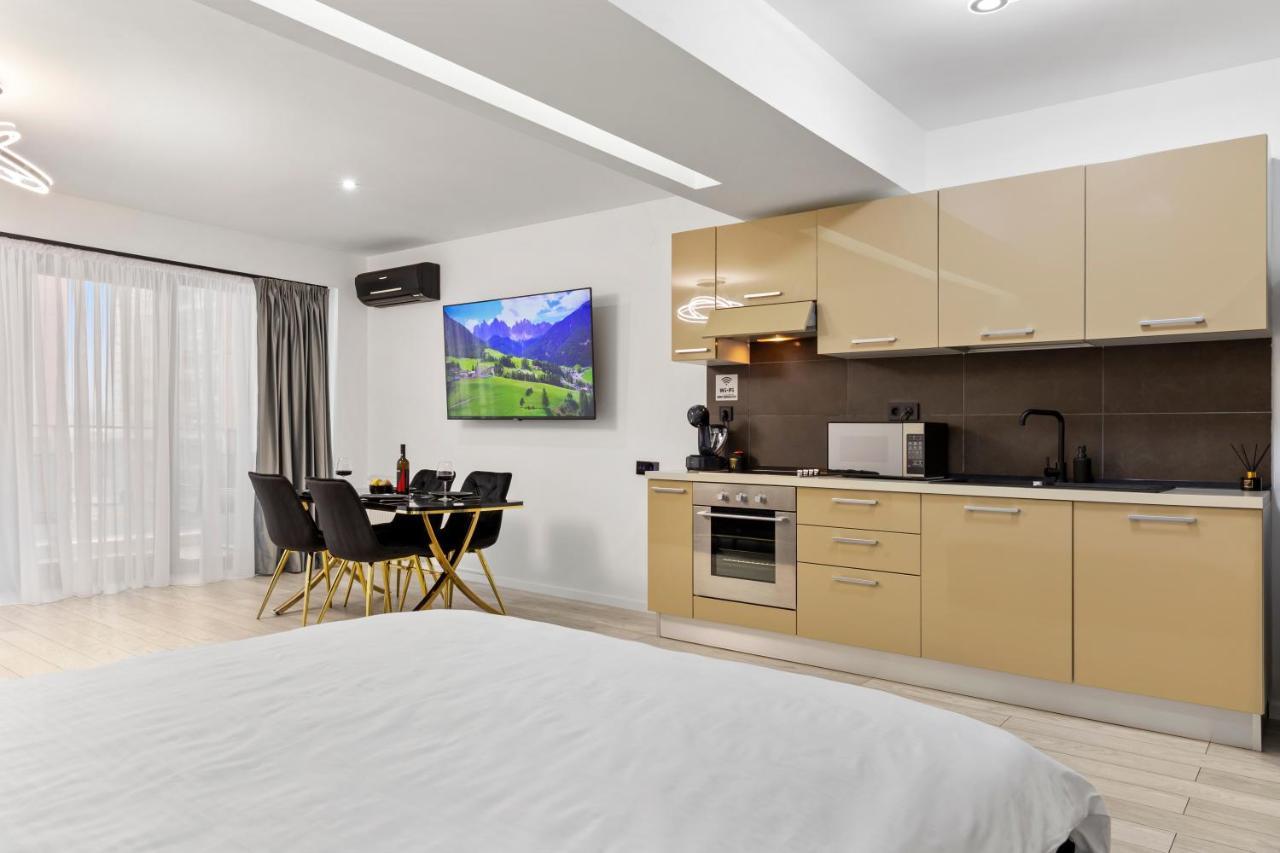 Central Deluxe By Rh Living Bucureşti Exterior foto