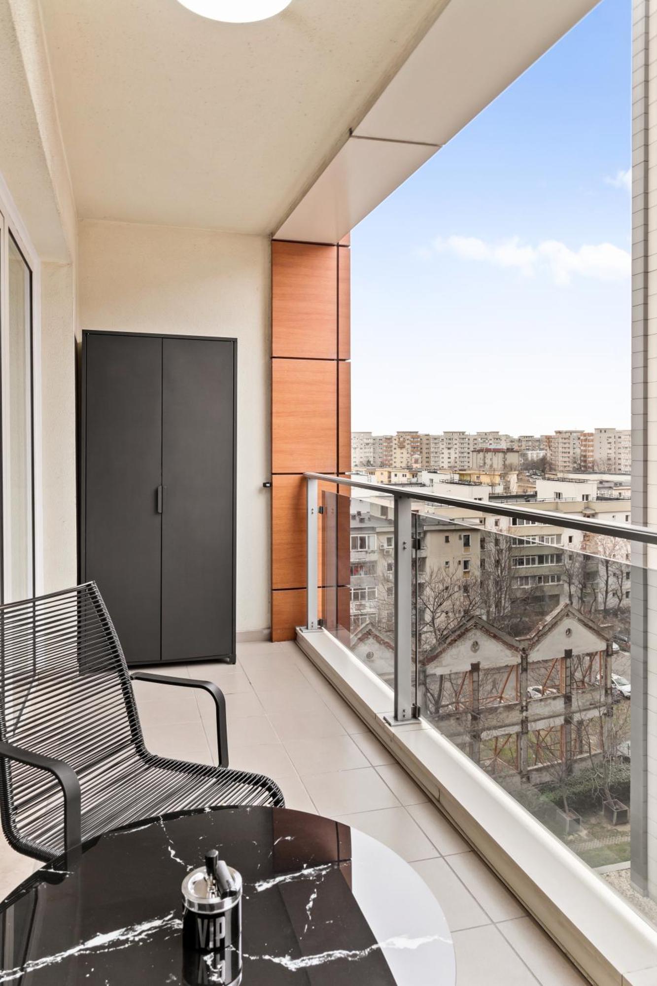 Central Deluxe By Rh Living Bucureşti Exterior foto