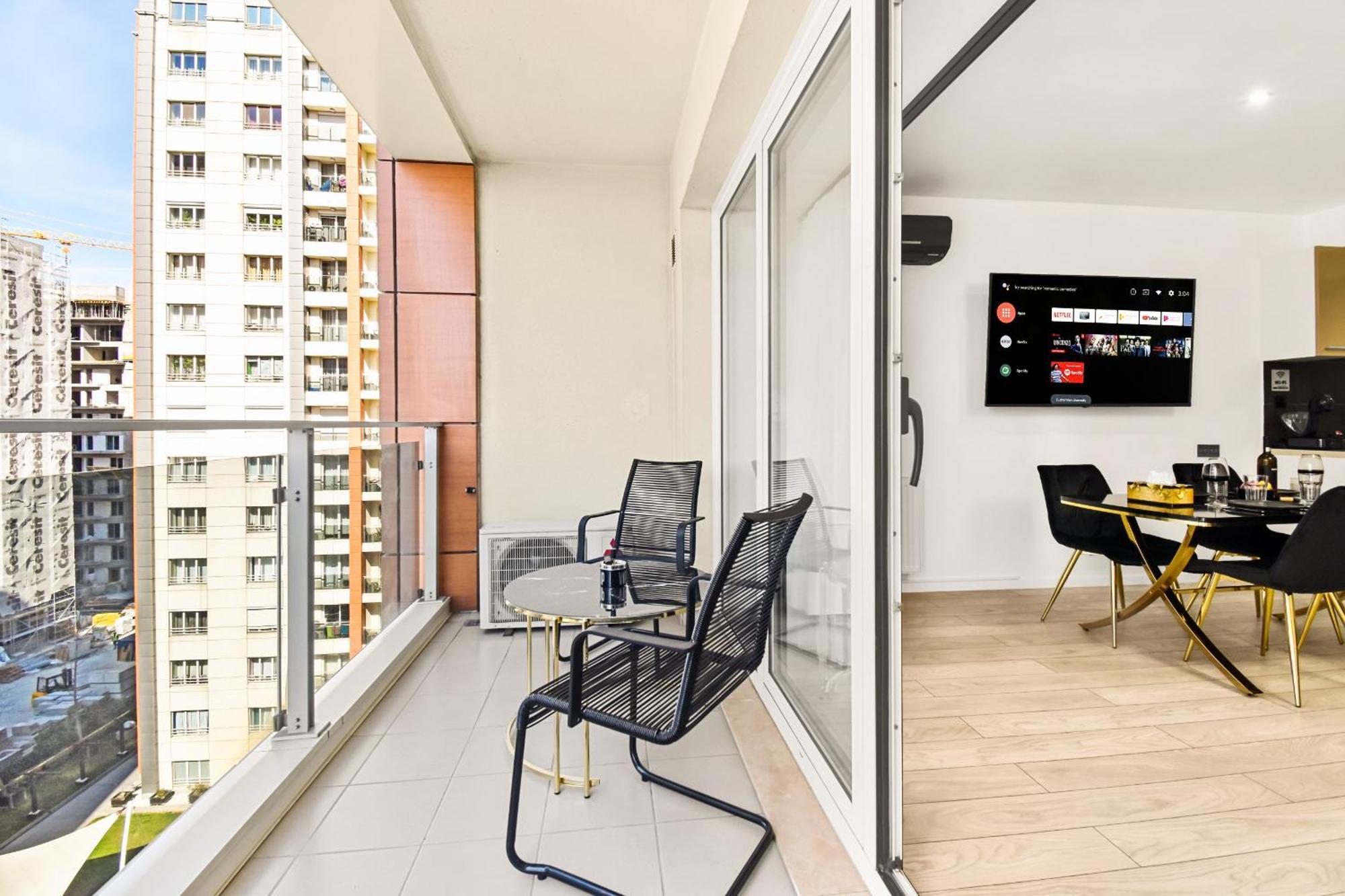 Central Deluxe By Rh Living Bucureşti Exterior foto